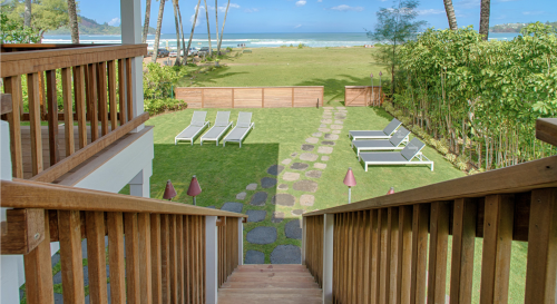 Pinetrees Beachfront Hale View