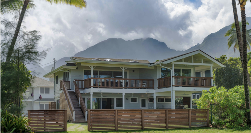 Pinetrees Beachfront Hale House view